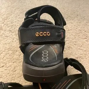 Ecco Sandals - Barely Used After 15+ years of hard wear, my Ecco Offroads finally bit  main image 4